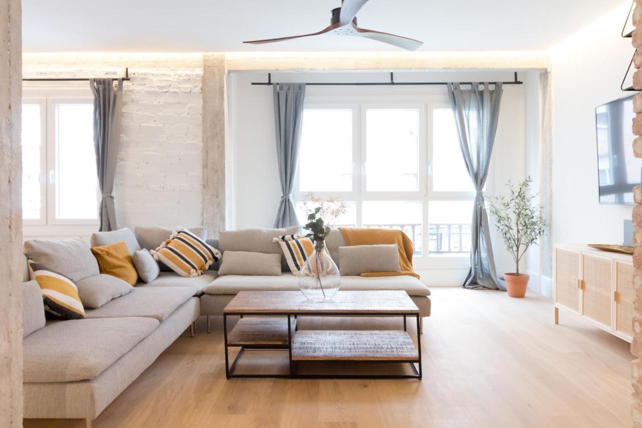 Amplio Y Moderno Con Tarima Refrescante By Staynnapartments Apartament