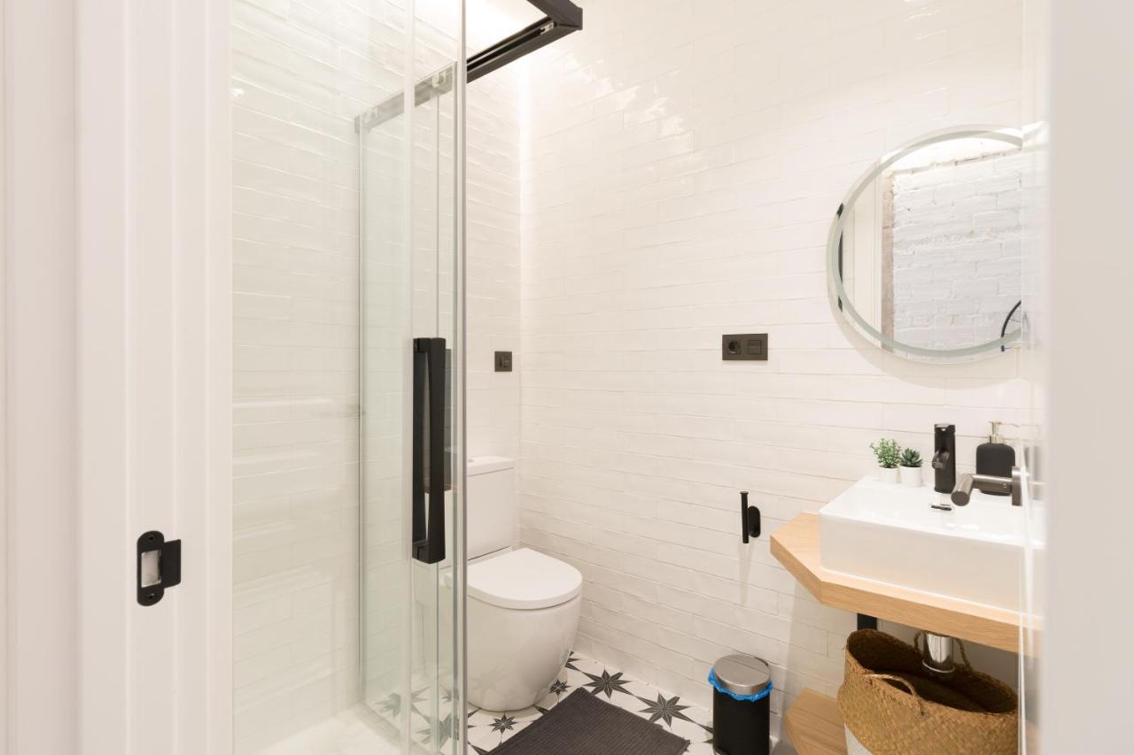 Apartament Amplio Y Moderno Con Tarima Refrescante By Staynnapartments Bilbao