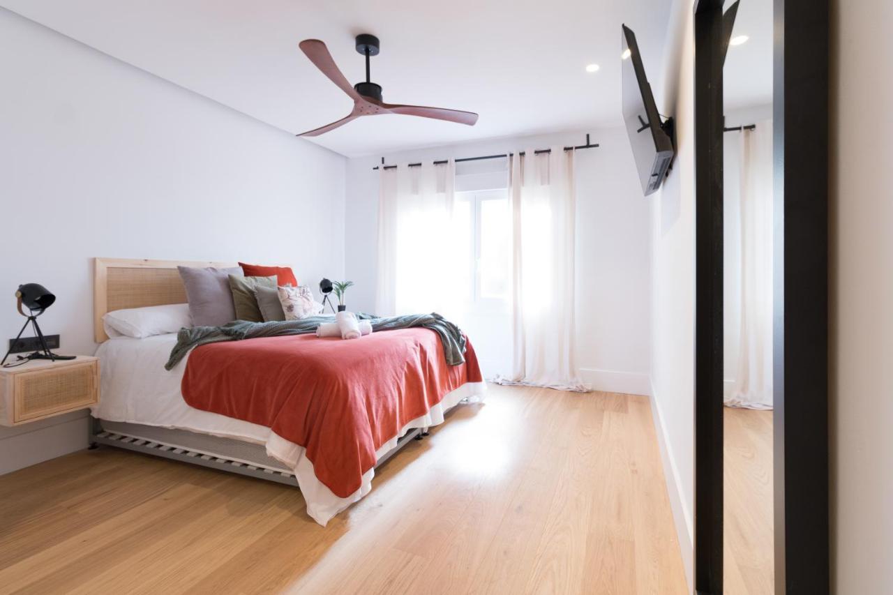 Apartament Amplio Y Moderno Con Tarima Refrescante By Staynnapartments *