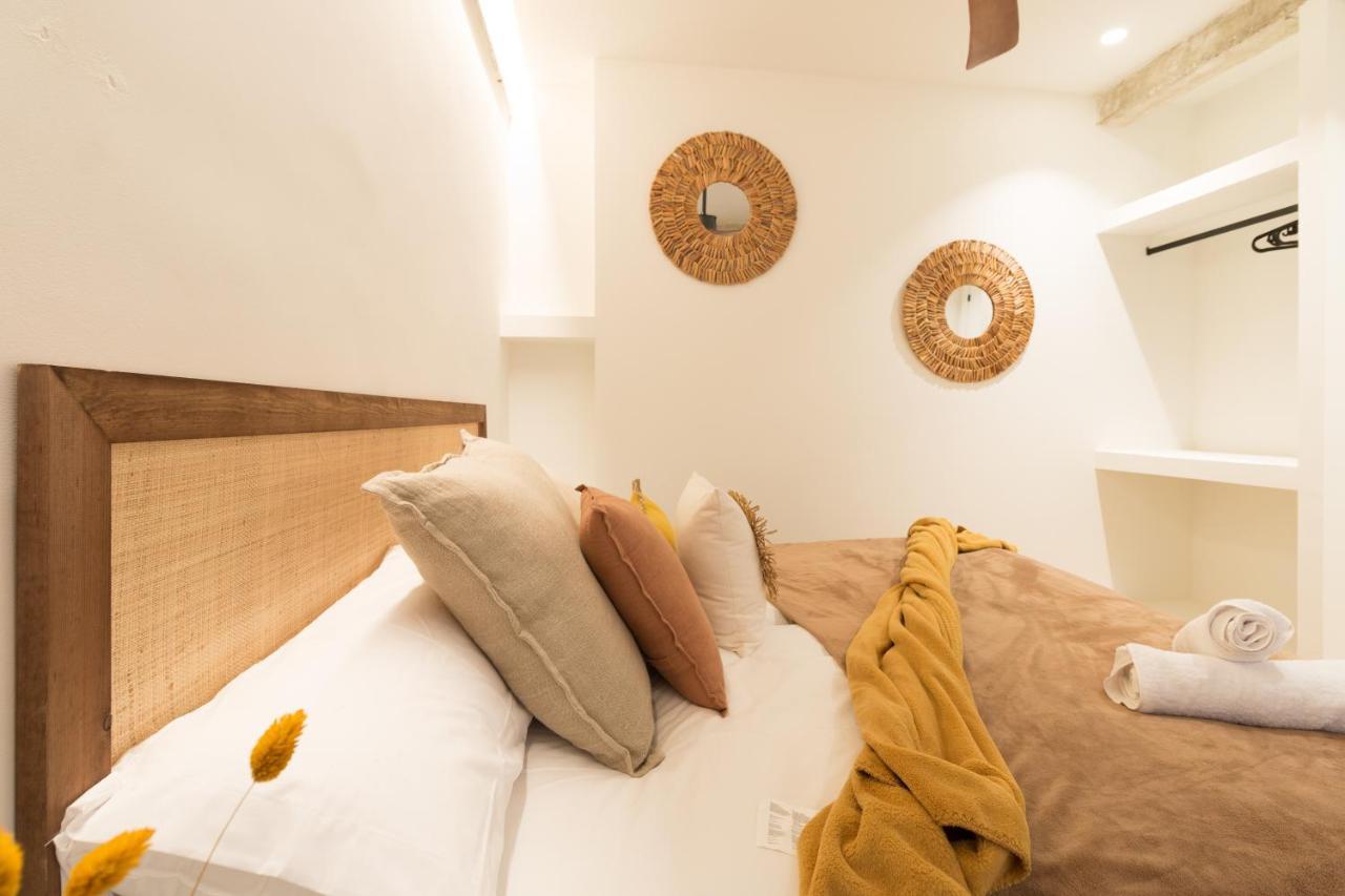 Apartament Amplio Y Moderno Con Tarima Refrescante By Staynnapartments